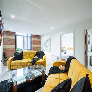  Apartment Bv Spacious 1-bedroom Close To Town Center - Sleeps 6